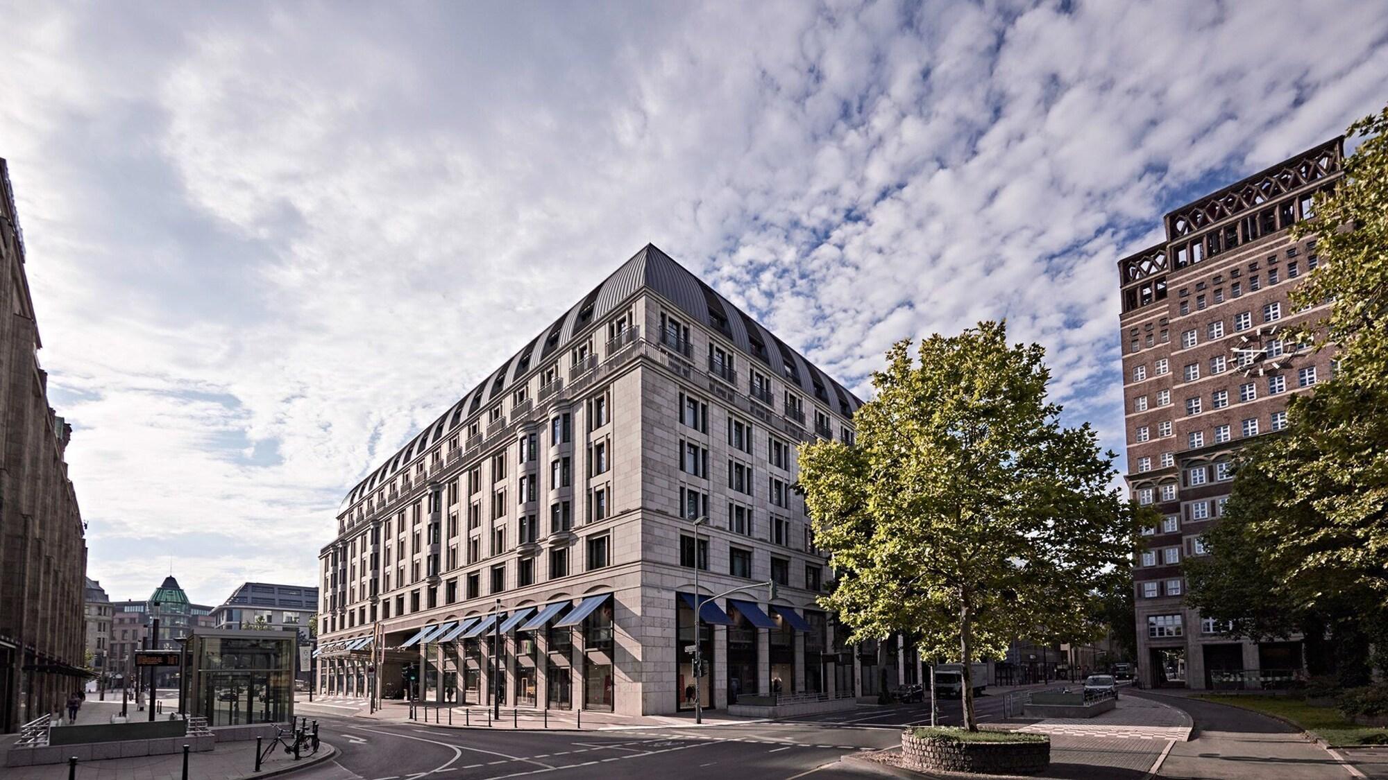 Capella Breidenbacher Hof Düsseldorf Exterior foto