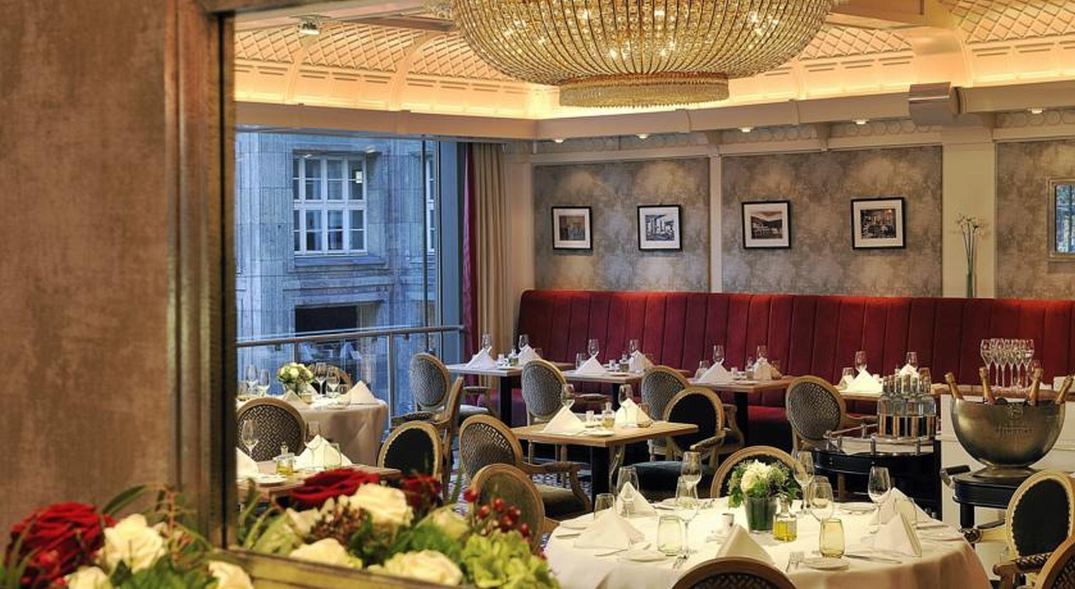 Capella Breidenbacher Hof Düsseldorf Exterior foto